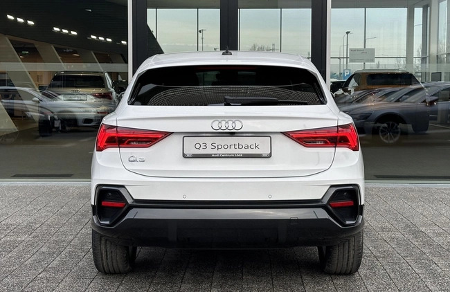Audi Q3 cena 188100 przebieg: 5, rok produkcji 2024 z Dzierzgoń małe 326
